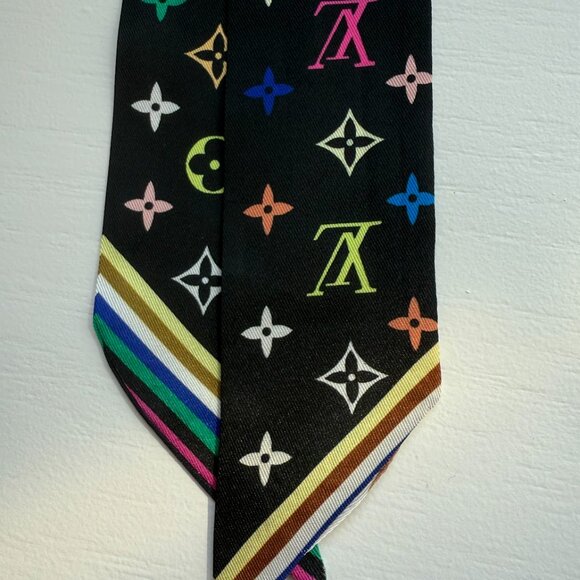 Louis Vuitton Silk Scarf - Picture 7 of 7
